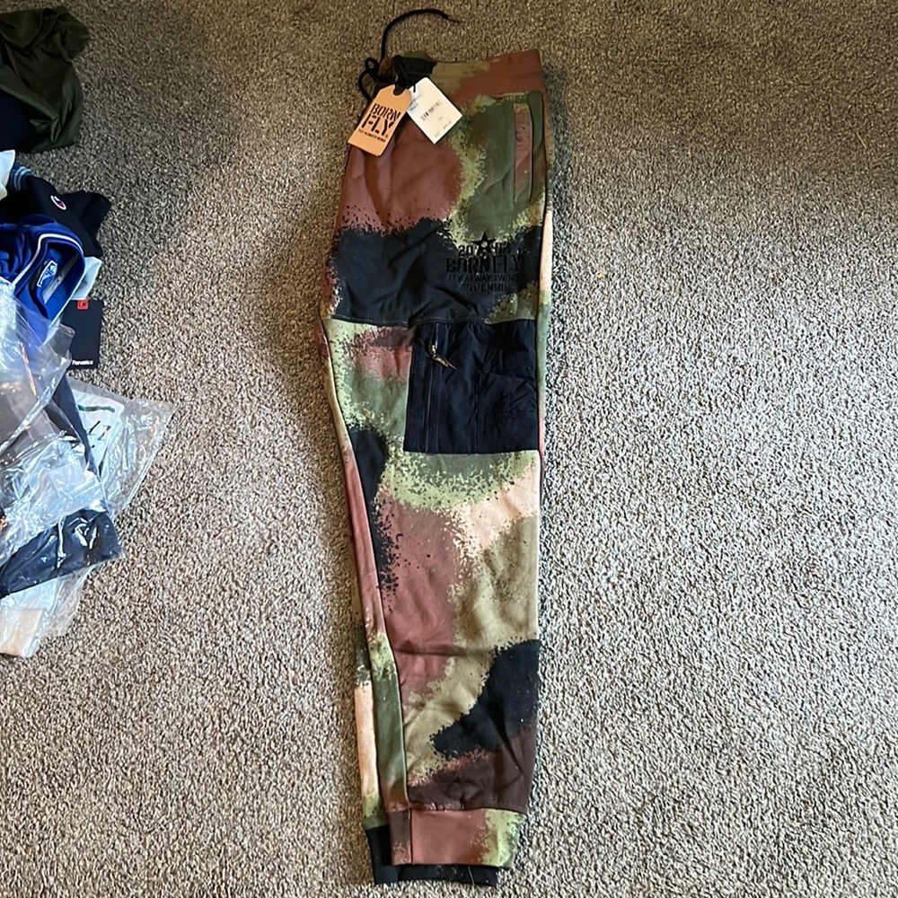 Born fly sweatpants